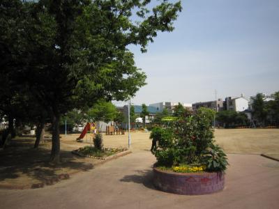 park. 614m until Nakakagaya park (park)