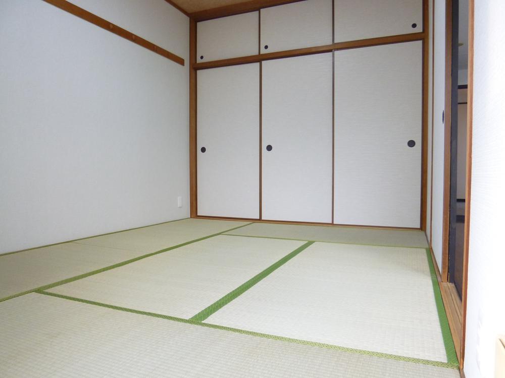 Non-living room. (Japanese-style) 2013 December renovation completed