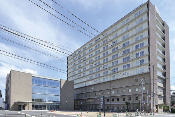 Surrounding environment. A 2-minute walk in addition to gathering the clinic of the various departments within, Minami Osaka Hospital General Hospital is also a 6-minute walk (about 450m) and near, You can also respond quickly if an emergency