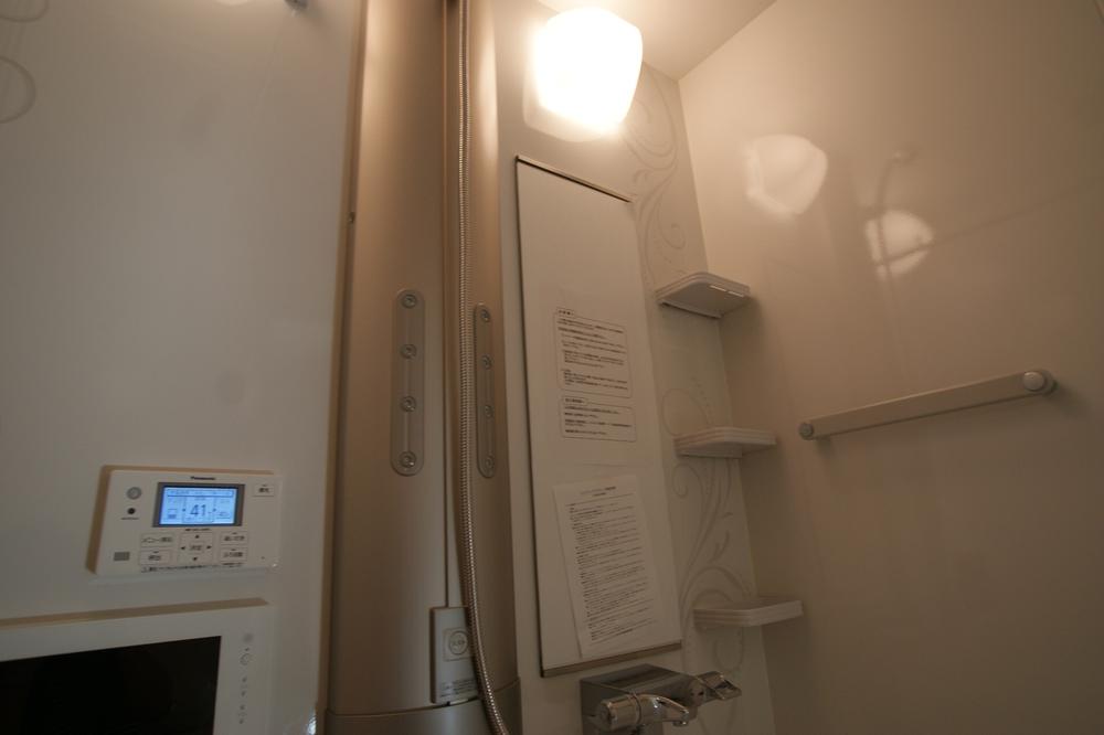 Bathroom. Same specifications construction cases Relaxation mist Tower (Abeno-ku)