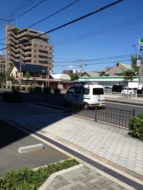 Convenience store. It is taken from the 50m apartment entrance to FamilyMart.