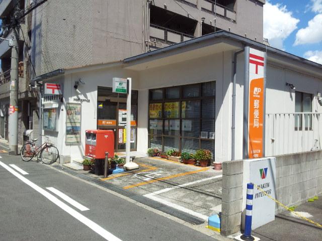post office. 430m to Sumiyoshi Sawano the town post office