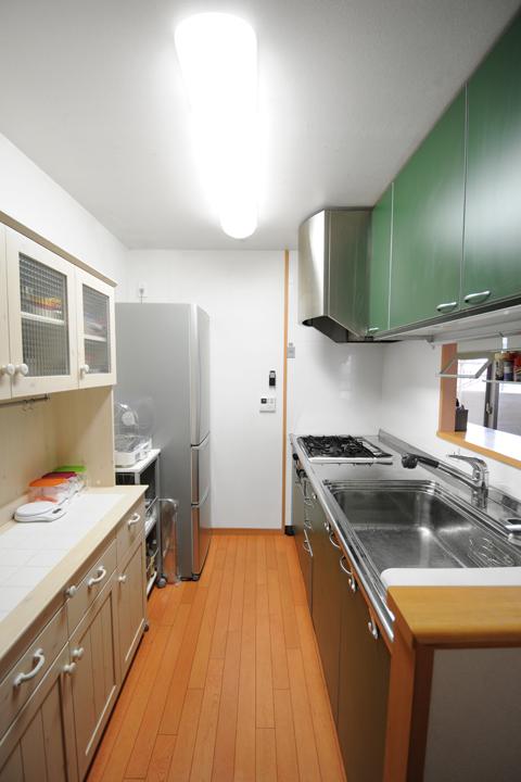 Kitchen. Convenient likely kitchen space in your cooking!