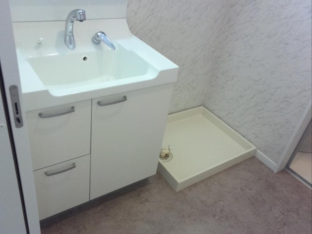 Wash basin, toilet. Shampoo dresser ・ Indoor laundry with bread