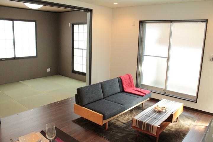 Living. Local (August 2013) Shooting