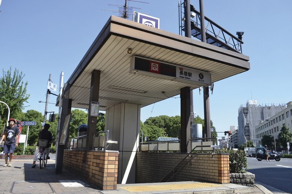 A 9-minute walk to the subway Midosuji Line "long" station. Honcho, Yodoyabashi such as the straight line also to the business area