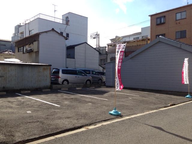 Local appearance photo. Local (11 May 2013) Shooting