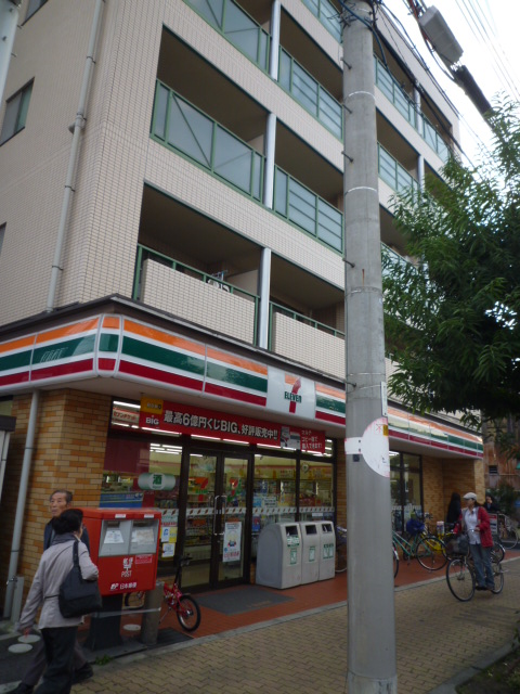 Convenience store. Seven-Eleven Osaka three Izumi market through store up to (convenience store) 431m