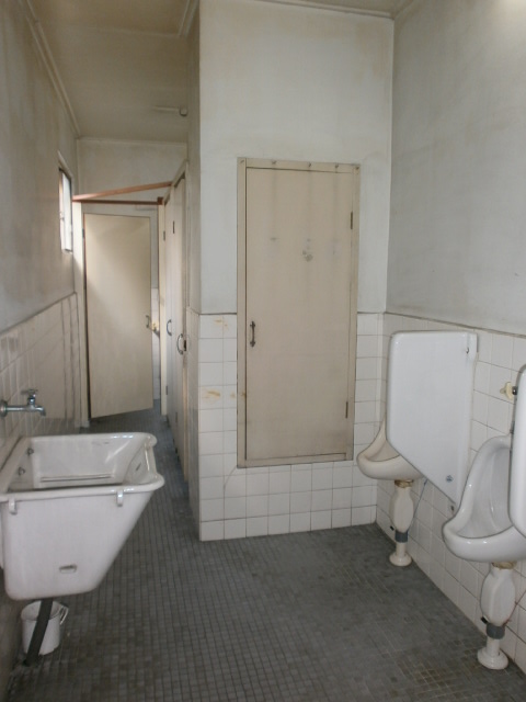 Other common areas. Each floor shared toilet