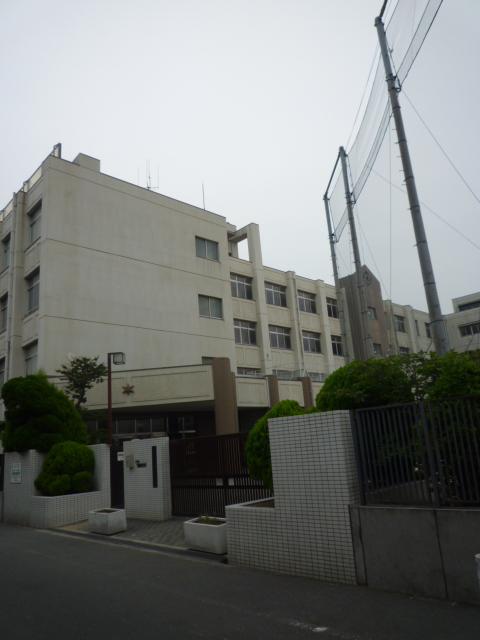 Junior high school. Osakashiritsudai Seinishi until junior high school 1487m
