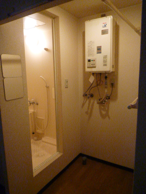 Other Equipment. "Taisho-ku ・ Between the rent "bath and toilet