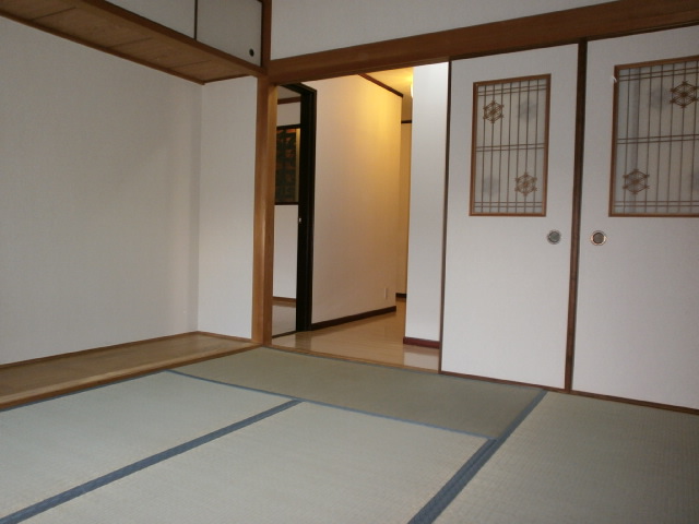 Other. Since the tatami is large, 6 Pledge There are over.