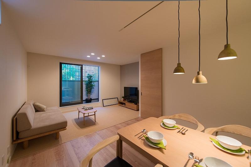 Same specifications photos (living)