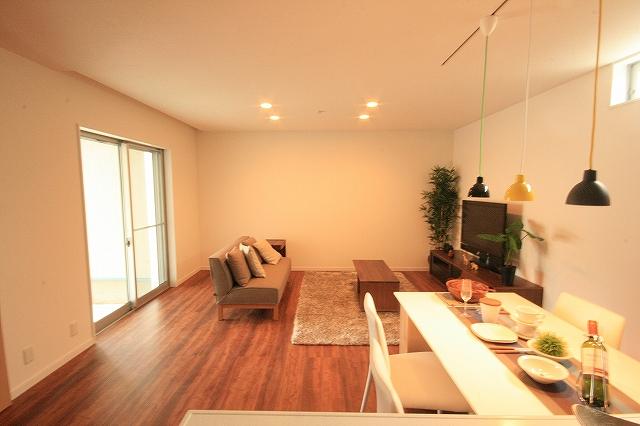 Same specifications photos (living). One example same specifications