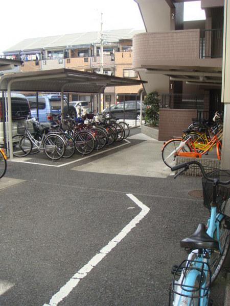 Other. "Taisho-ku ・ Buying and selling "Bicycle parking is also equipped