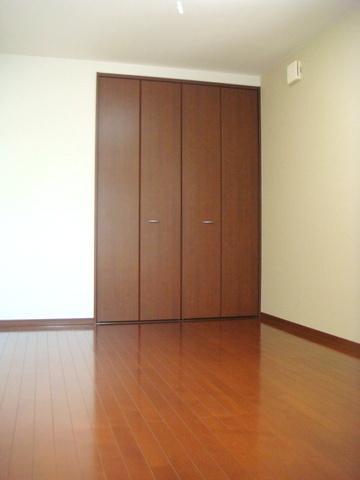 Non-living room. "Taisho-ku ・ Buying and selling "spacious Western-style