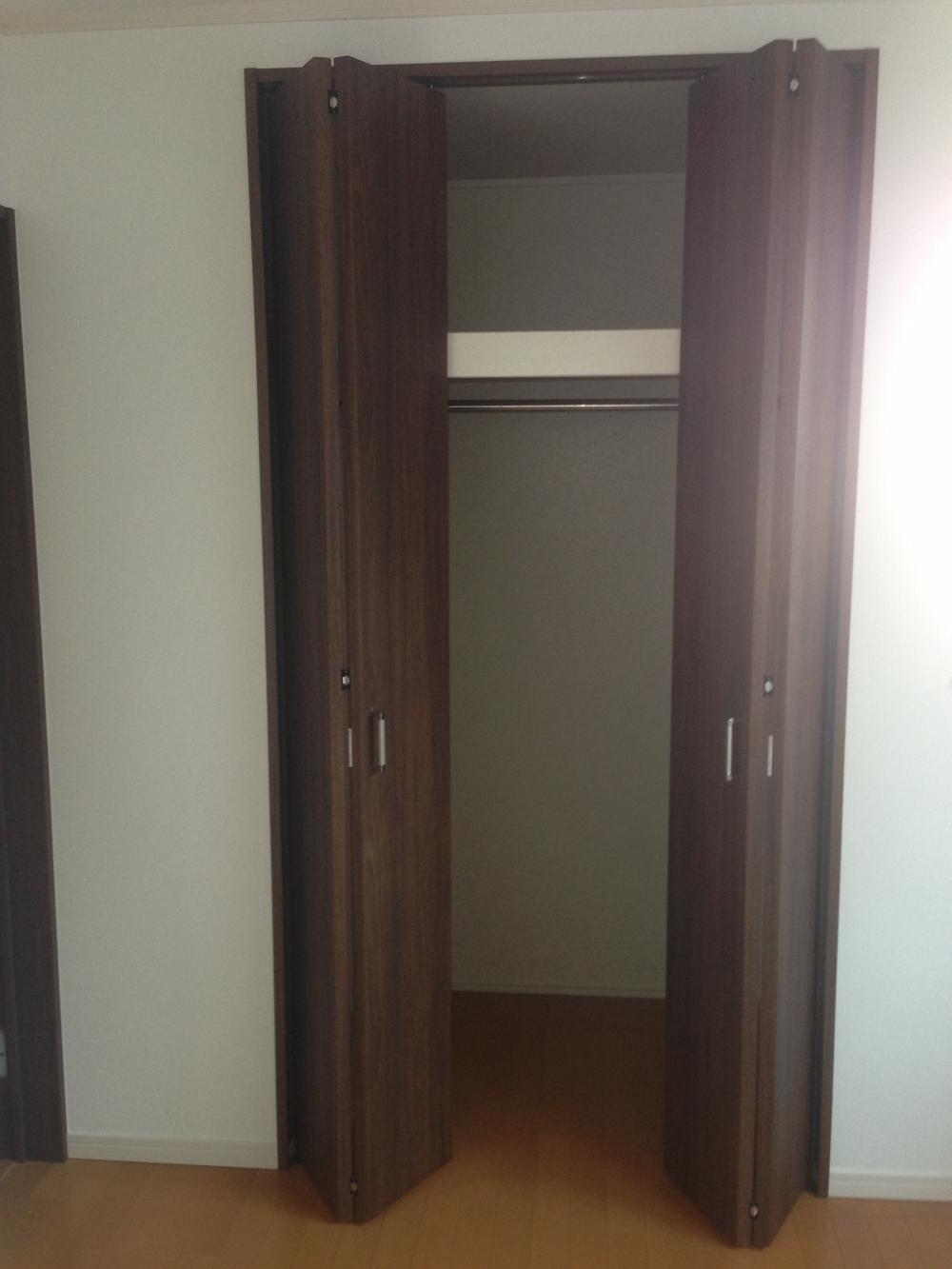 Receipt. All room is with storage! It is perfect for one with a lot of luggage!