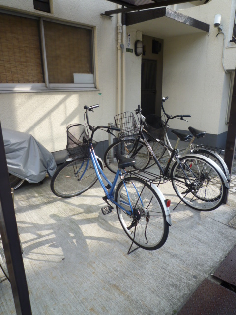Other. "Taisho-ku ・ Rent "bicycle parking lot equipped