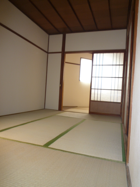 Living and room. "Taisho-ku ・ Rent "bright room