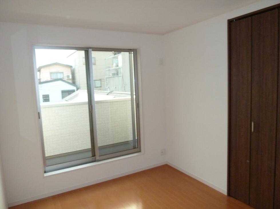 Non-living room. Western is. Per day is a good.