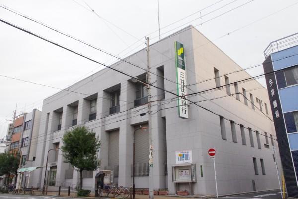 Bank. Sumitomo Mitsui Banking Corporation 260m to Taisho Ward Branch