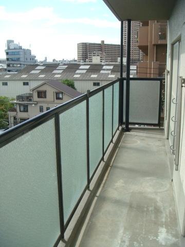 Balcony. "Taisho-ku ・ Buying and selling "south-facing balcony