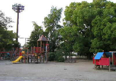 park. Momodani 631m to the park (park)