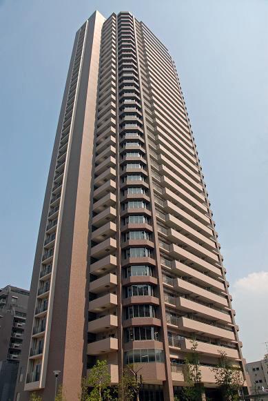 Local appearance photo. 37-story tower apartment