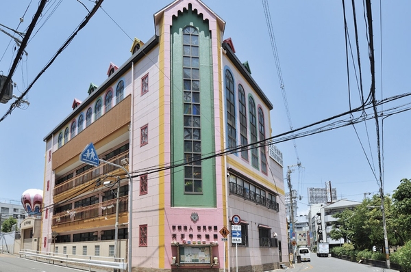 Tennoji kindergarten / A 5-minute walk English and gymnastics distinctive was not take such education is popular. Also conducts extended day care