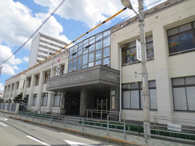 Junior high school. 300m to Osaka Municipal Yuhigaoka junior high school