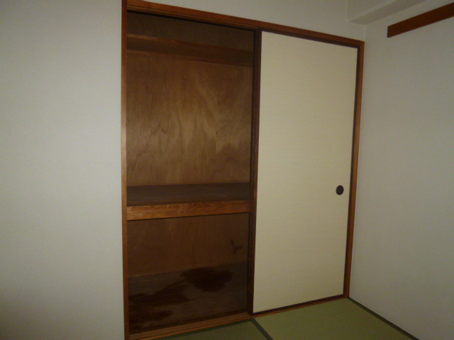 Receipt. Large storage there is in 6 Pledge Japanese-style room ☆