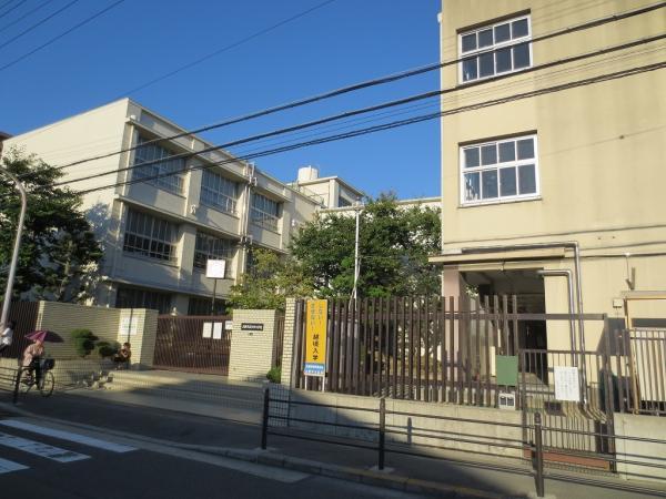 Primary school. Peripheral Osaka Municipal Imazu 200m up to elementary school