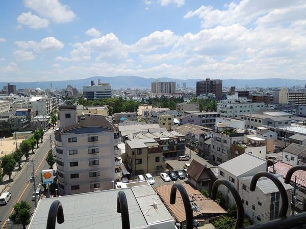 View photos from the dwelling unit. View of the east side. Mount Ikoma also looks.