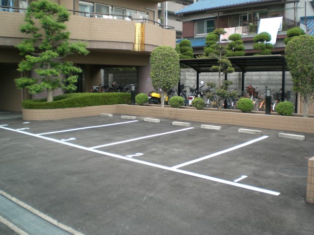 Parking lot