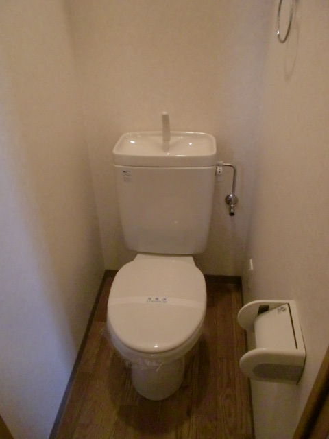 Toilet. Washlet is possible installation!