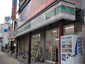 Convenience store. STORE100 Joto Furuichi store up (convenience store) 384m