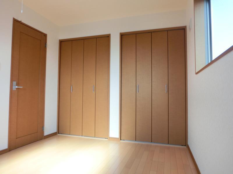 Same specifications photos (Other introspection)