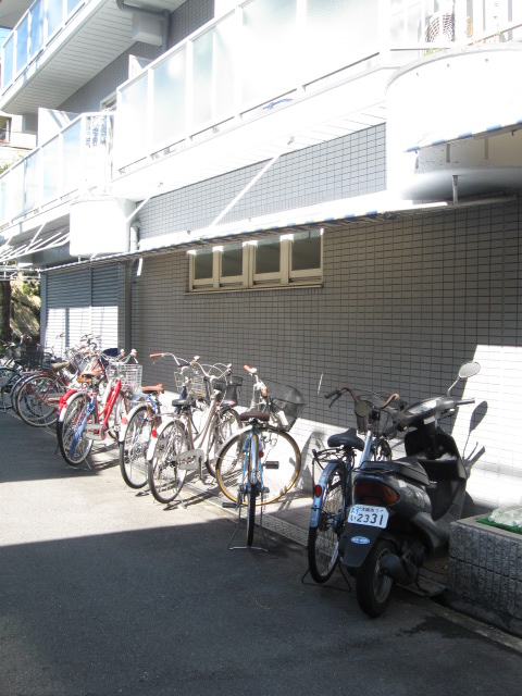 Other common areas. Bicycle Covered