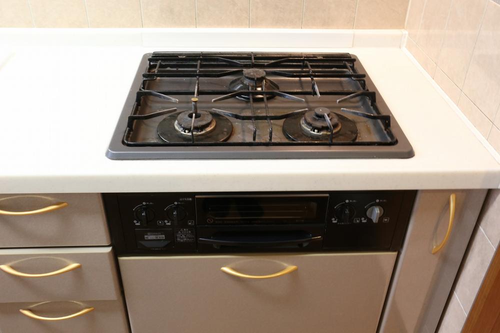 Kitchen. 2013 October shooting