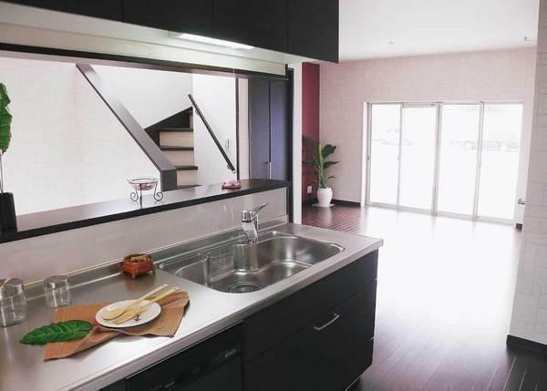 Same specifications photo (kitchen). Your family close to face-to-face kitchen ☆