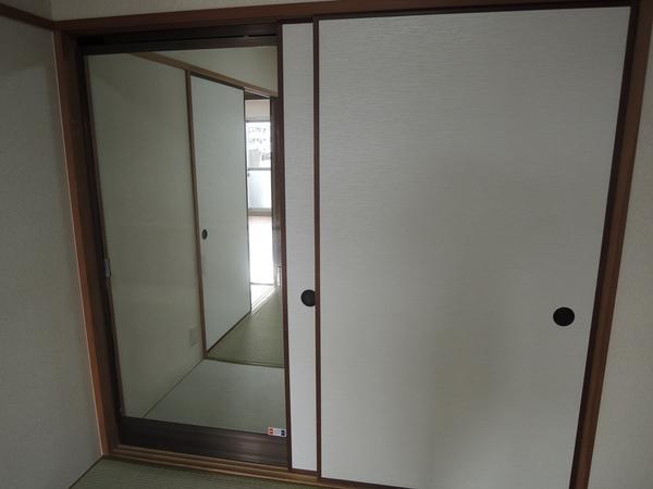 View photos from the dwelling unit