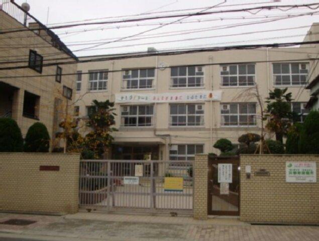 Junior high school. 978m to Osaka City Tatsuibara Tanaka school