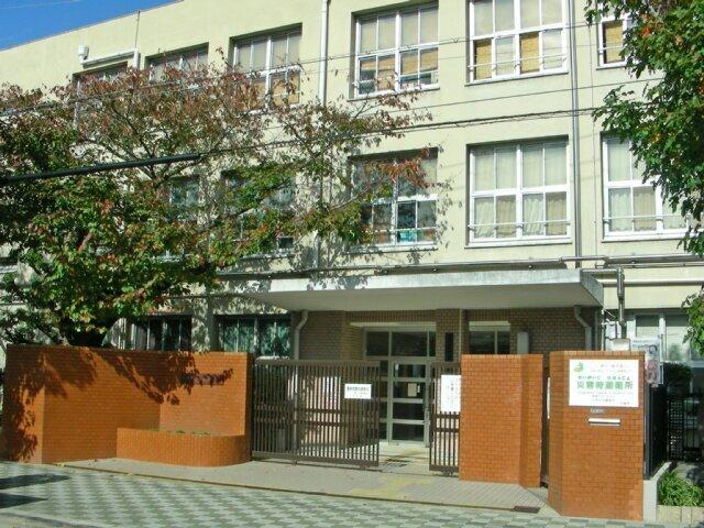 Primary school. 472m to Osaka Municipal Ibarata Minami Elementary School