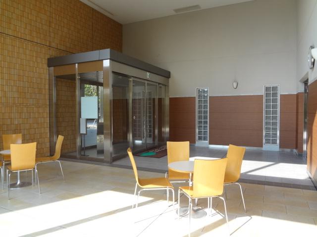 Other common areas. Local (11 May 2013) Shooting