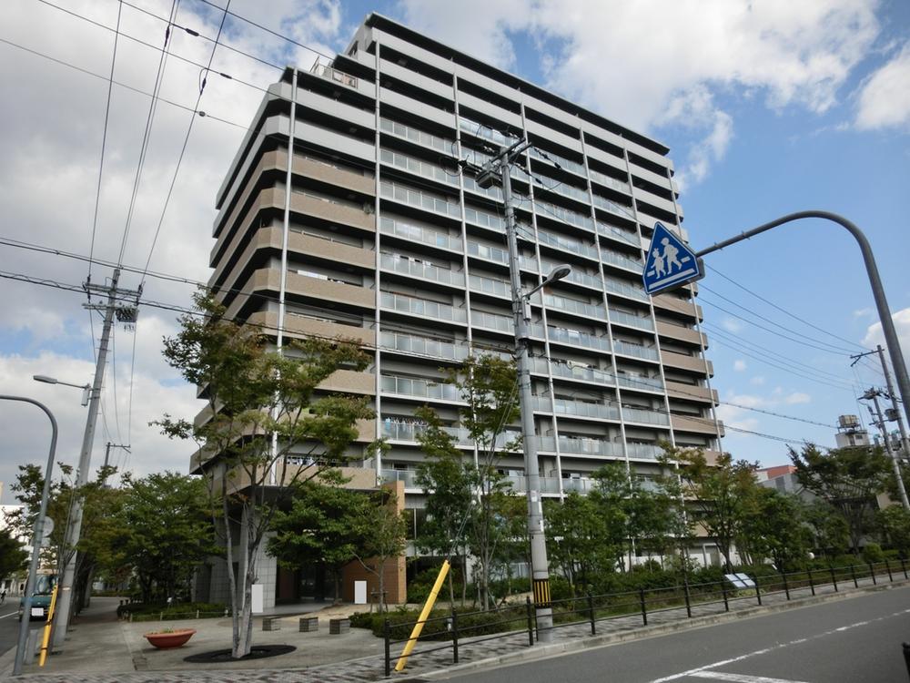 Local appearance photo. Local (11 May 2013) Shooting