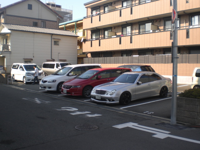 Parking lot. Tenants will be borrowed at 12000 yen! 