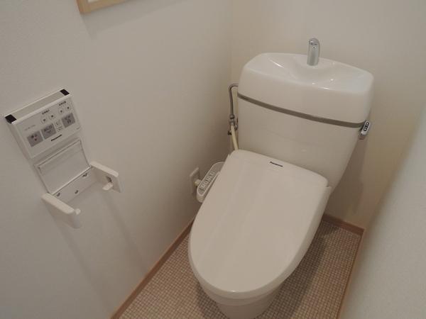Toilet. First floor toilet with bidet.