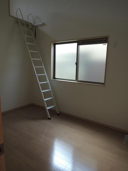 Non-living room. 2 Kaiyoshitsu 6 Pledge. With open loft. child, You joy