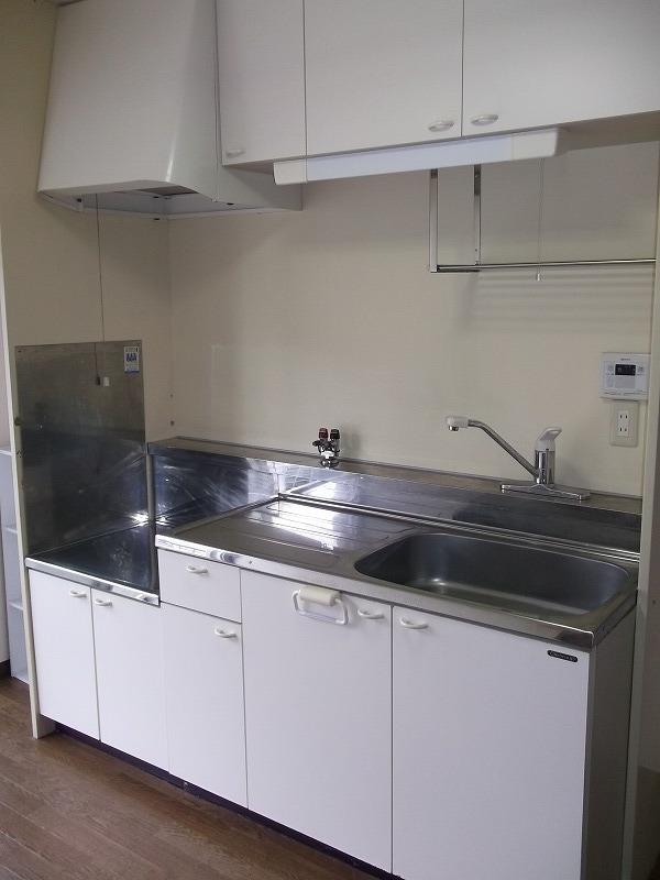 Kitchen. Gas stove installation Allowed