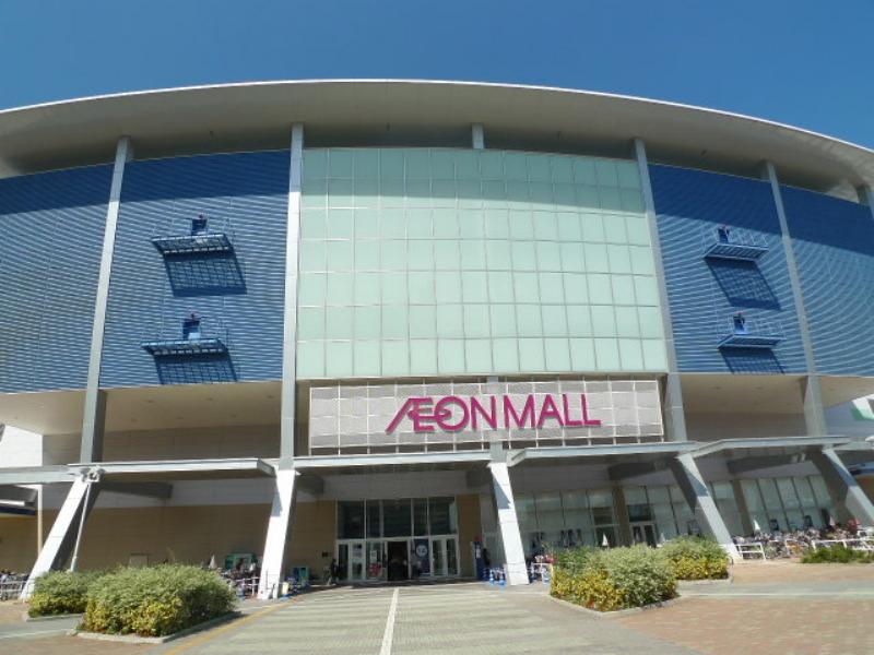 Shopping centre. 817m to Aeon Mall Tsurumi Rifa (shopping center)